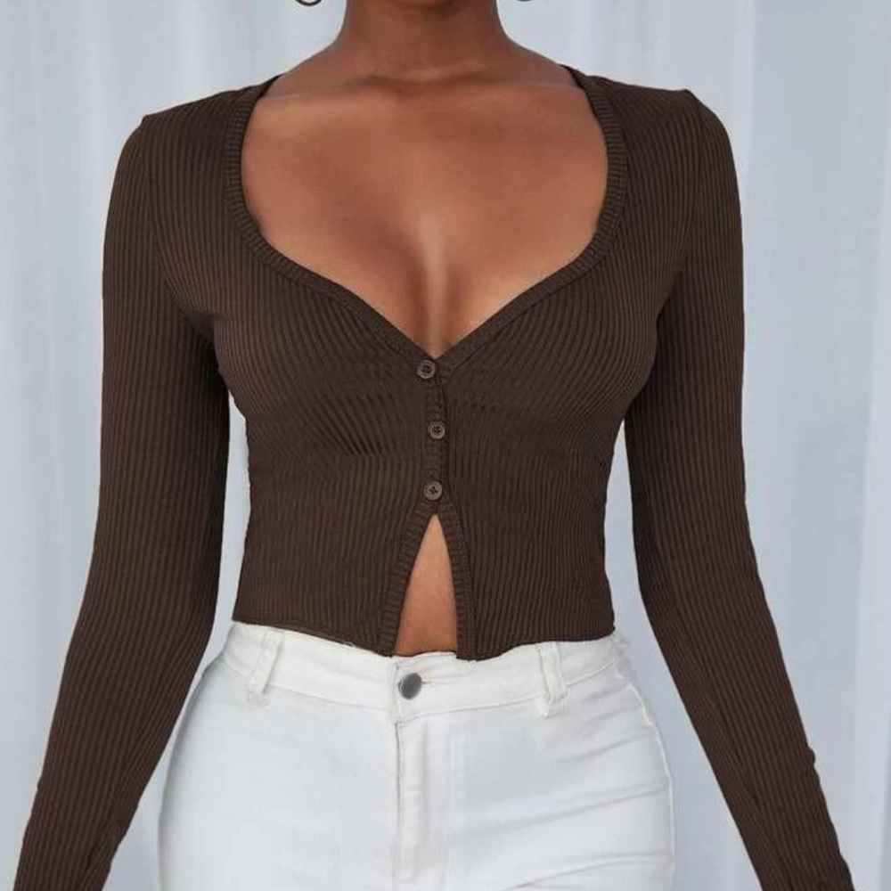 Ribbed Knit Button Front Crop Тор